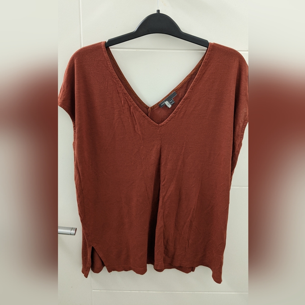 Vince silk V neck t shirt